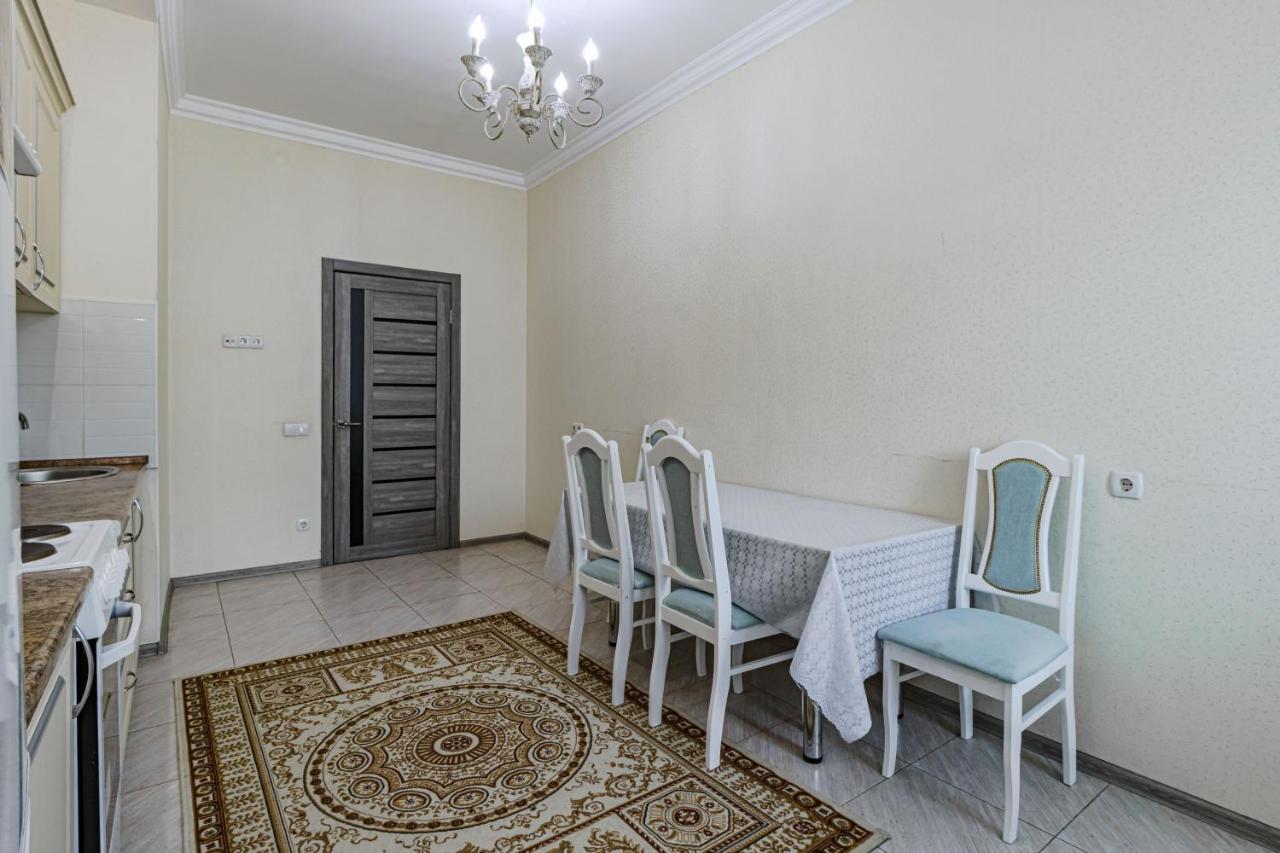 Apartments Lux 53/141 아스타나 외부 사진